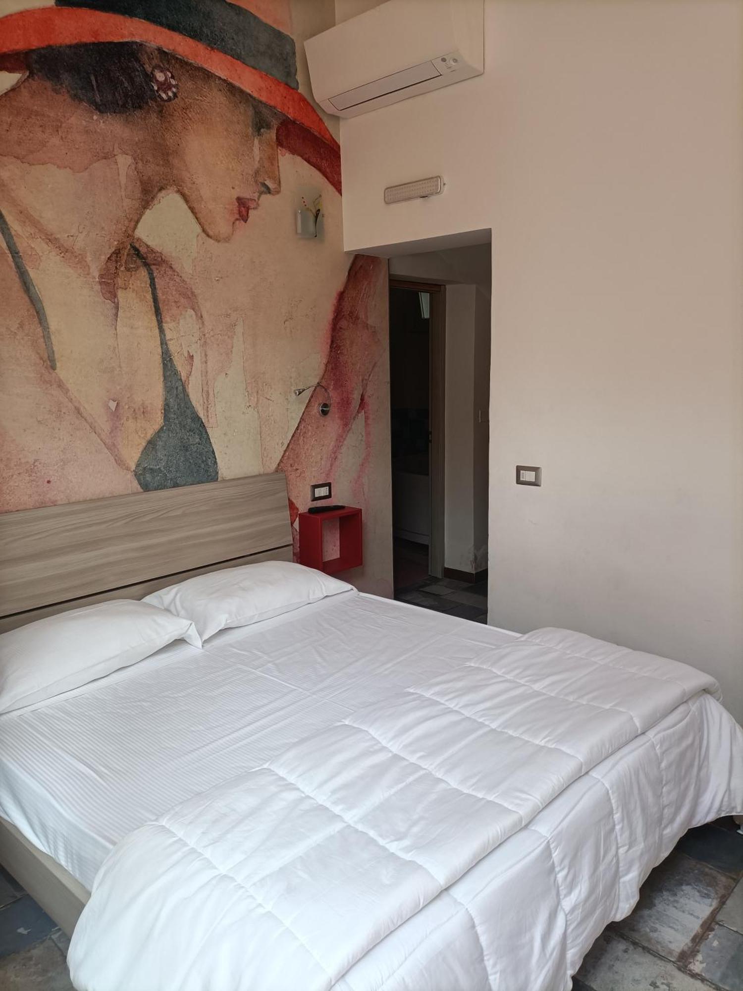 Maison Belle Époque&suites Oristano Chambre photo